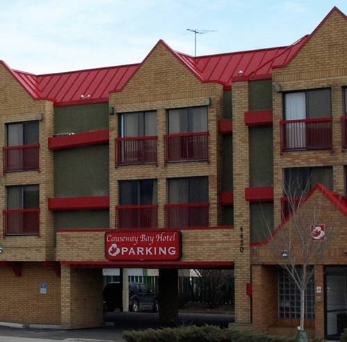 Days Inn By Wyndham Calgary Northwest Dış mekan fotoğraf